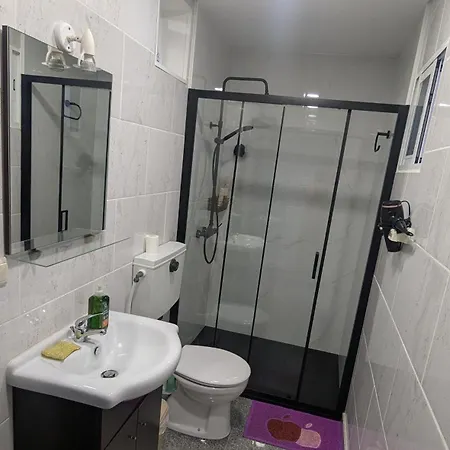 Room Solo - Villa Ribeiro On Way To Santiago With Secure Bike Garage - Esposende Δωμάτια σε οικογενειακή κατοικία *