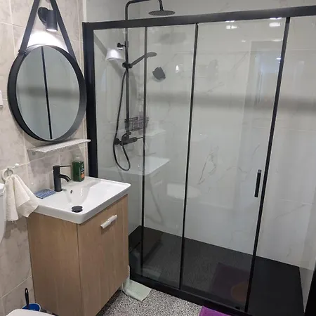 Room Solo - Villa Ribeiro On Way To Santiago With Secure Bike Garage - Esposende * Εσποσέντε