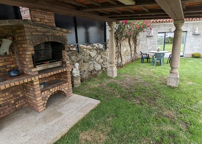 Ribeiro Pilgrims Way To Santiago Bike A Garage For Marinhas 에스포센데