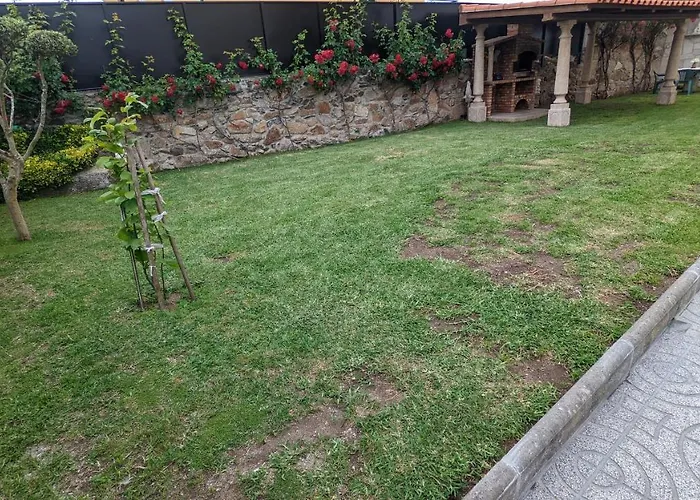 홈스테이 Ribeiro Pilgrims Way To Santiago Bike A Garage For Marinhas