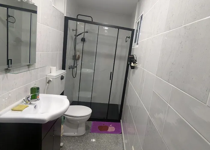 Ribeiro Pilgrims Way To Santiago Bike A Garage For Marinhas 에스포센데