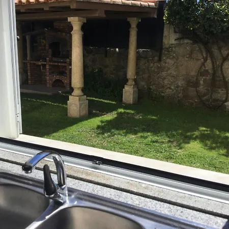 Rum i privatbostad Ribeiro Pilgrims Way To Santiago Bike A Garage For Marinhas *