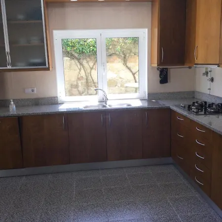 Ribeiro Pilgrims Way To Santiago Bike A Garage For Marinhas منزل للإقامة *