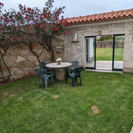 Ribeiro Pilgrims Way To Santiago Bike A Garage For Marinhas Accommodatie bij particulieren Esposende