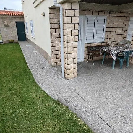 Ribeiro Pilgrims Way To Santiago Bike A Garage For Marinhas