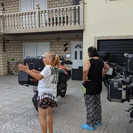 Homestay Ribeiro Pilgrims Way To Santiago Bike A Garage For Marinhas *