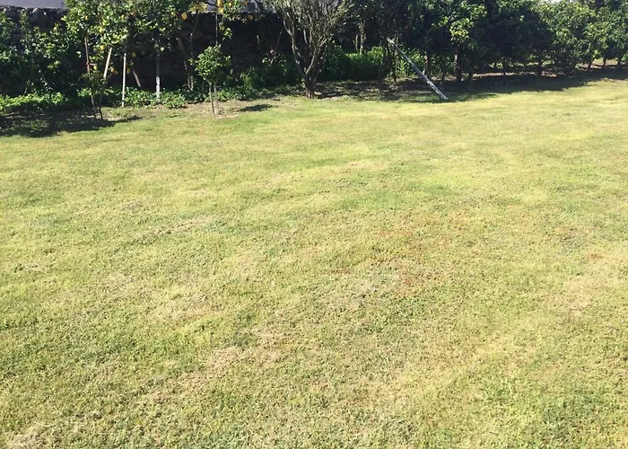 Ribeiro Pilgrims Way To Santiago Bike A Garage For Marinhas Accommodatie bij particulieren