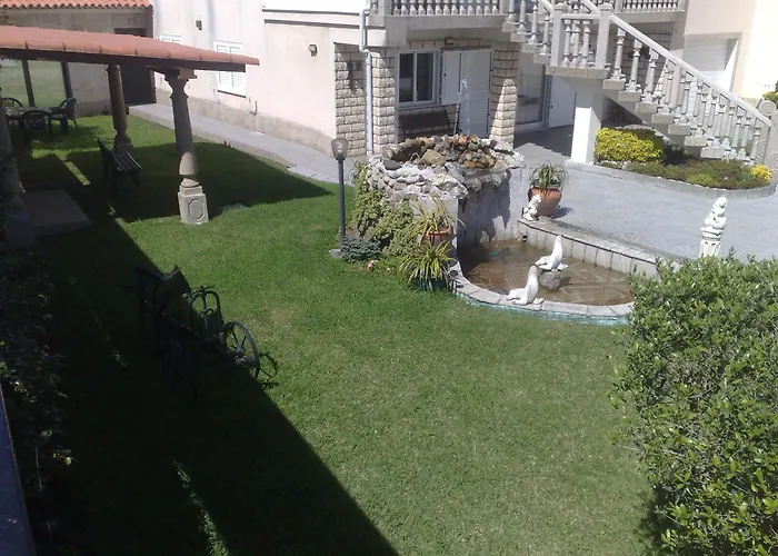 Privatunterkunft Ribeiro Pilgrims Way To Santiago Bike A Garage For Marinhas