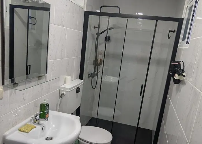 Ribeiro Pilgrims Way To Santiago Bike A Garage For Marinhas Δωμάτια σε οικογενειακή κατοικία *