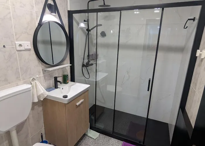 Ribeiro Pilgrims Way To Santiago Bike A Garage For Marinhas * Esposende